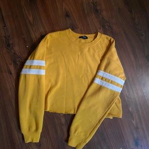 Yellow trendy cropped sweater